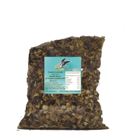 Getrocknete Zwiebeln, hergestellt aus roten Zwiebeln mit g.g.A. aus Tropea